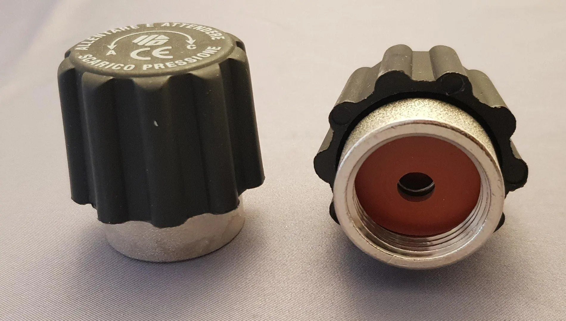 Tappo Caldaia 3/4” Femmina con Guarnizione Ø24,5 mm – Universale per Macchine a Vapore UNIVERSALE